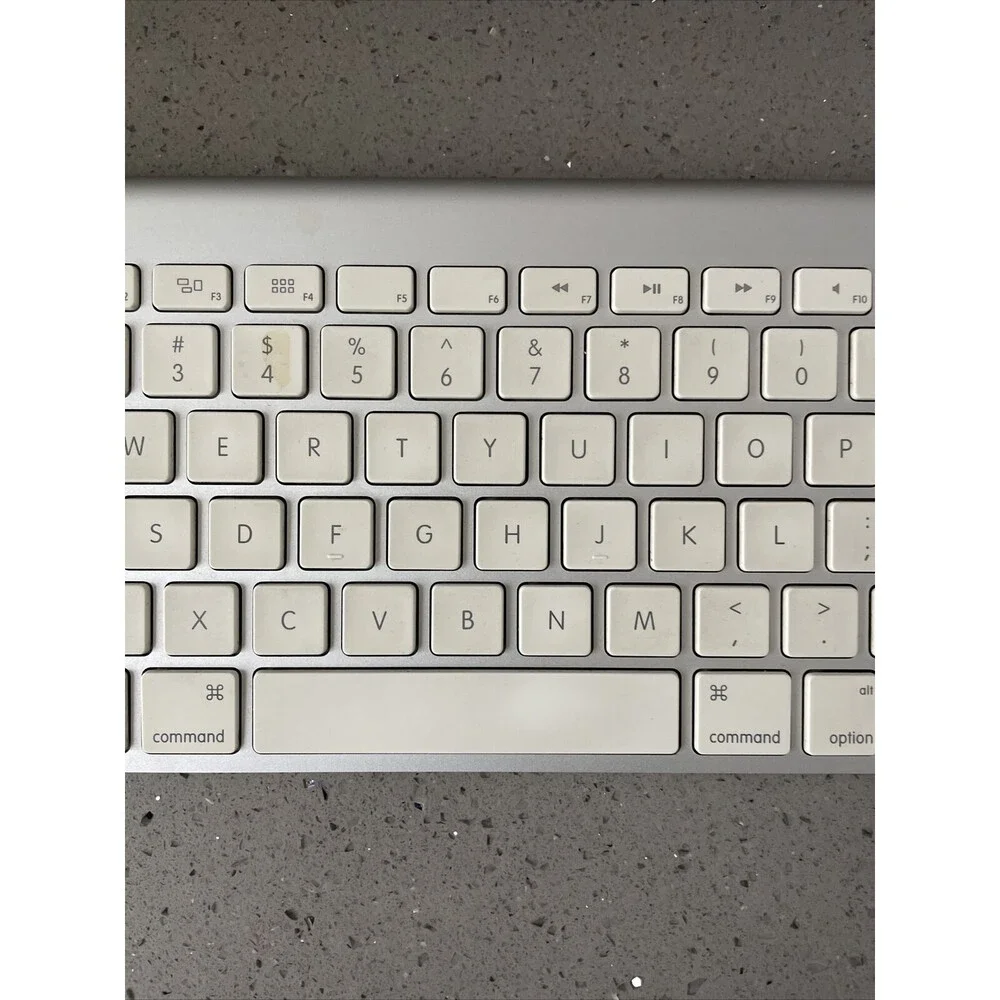 Genuine Apple A1314 wireless bluetooth keyboard not working, AS-IS for parts